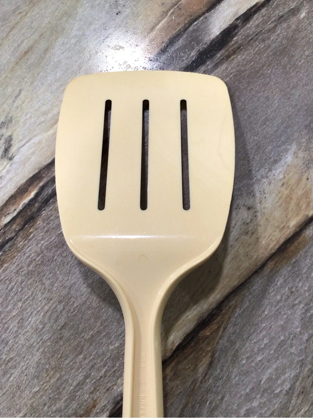 Sold! Vintage Tupperware Almond Slotted Spatula Turner 1813-5 Nylon Utensil 12”